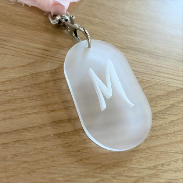 Porte-clés lettre - ruban – Image 2