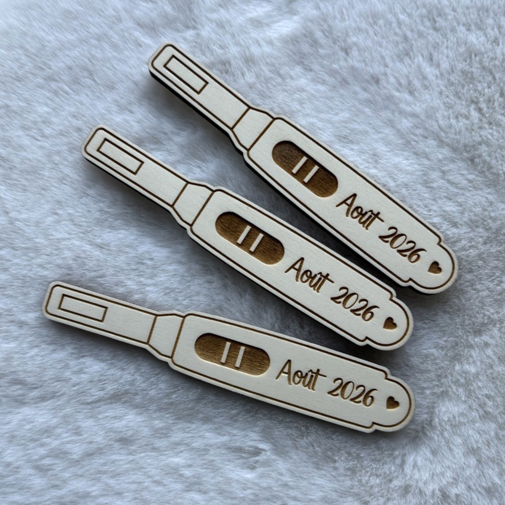 Test de grossesse en bois