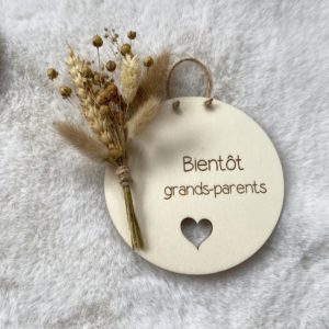 Petit panneau avec bouquet de fleurs séchées